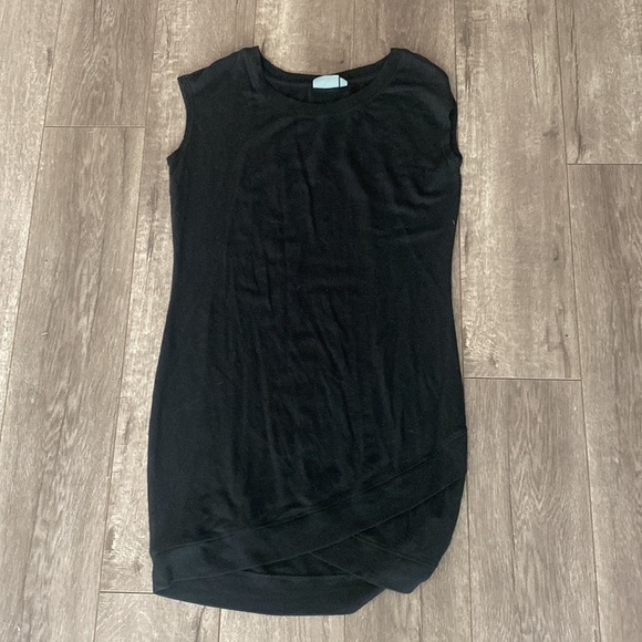 Athleta Beyond Soft Criss Cross Dress Medium Black XS - Picture 3 of 5